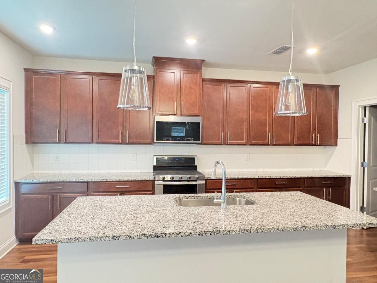 3290 Summerpoint Crossing Cumming GA 30028
