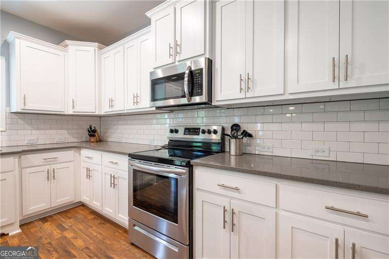 719 Fairview Road Brooks GA 30205