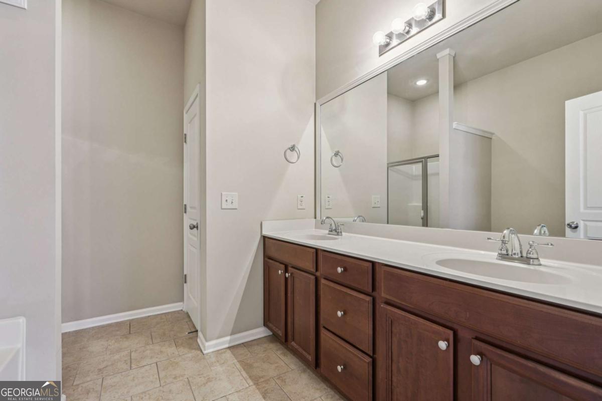 1465 Queens Lane Alpharetta GA 30004