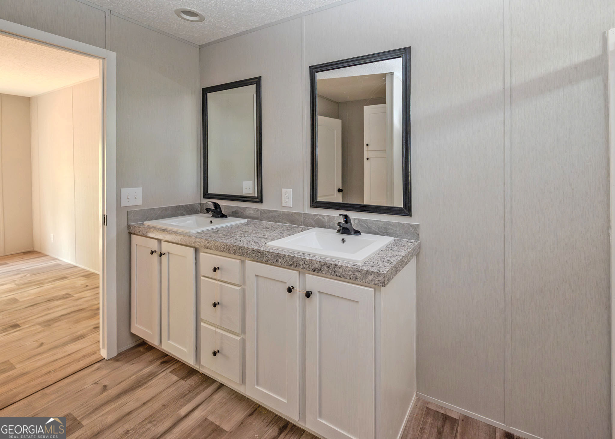 14 Sartain Drive Commerce GA 30530