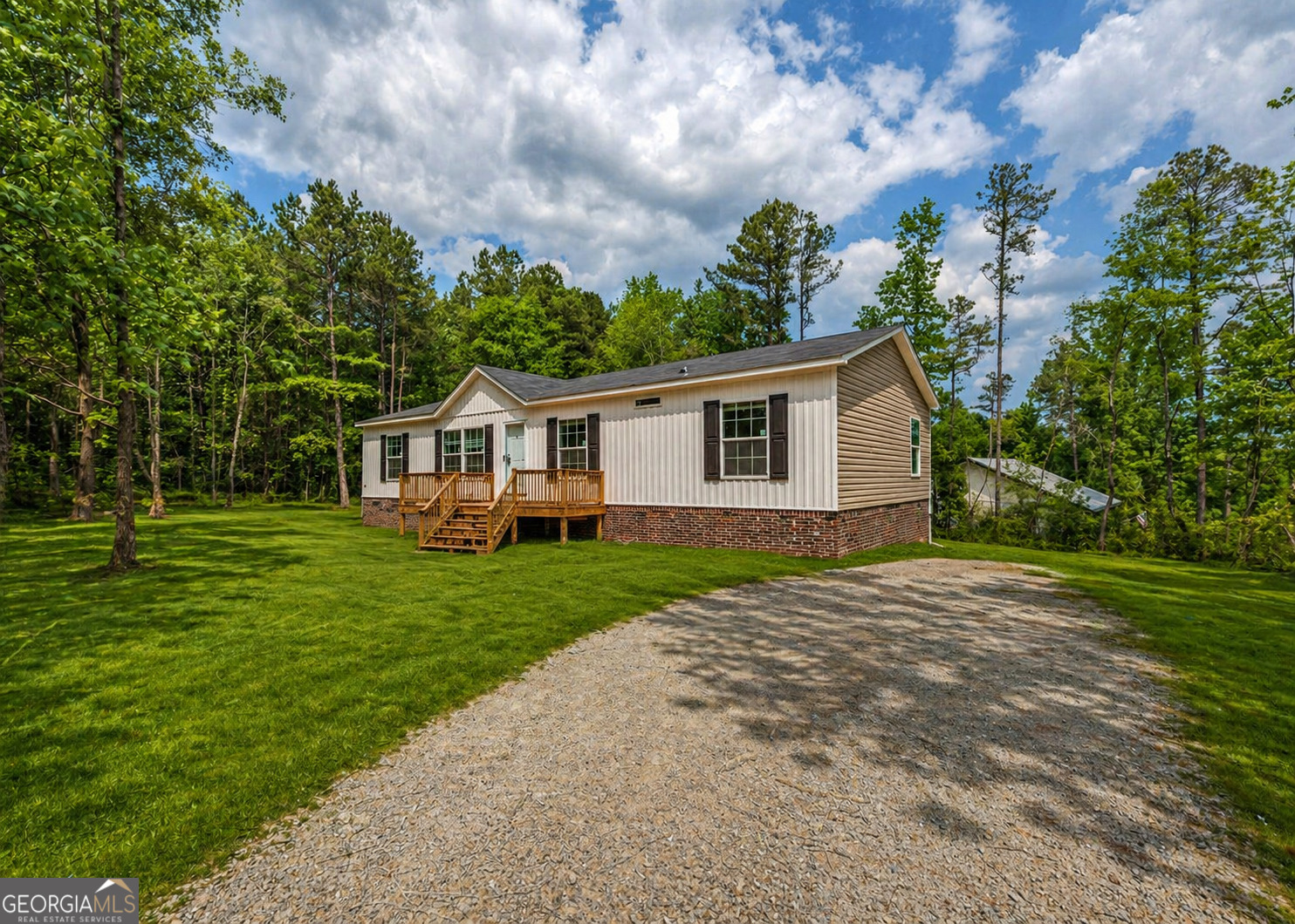 14 Sartain Drive Commerce GA 30530