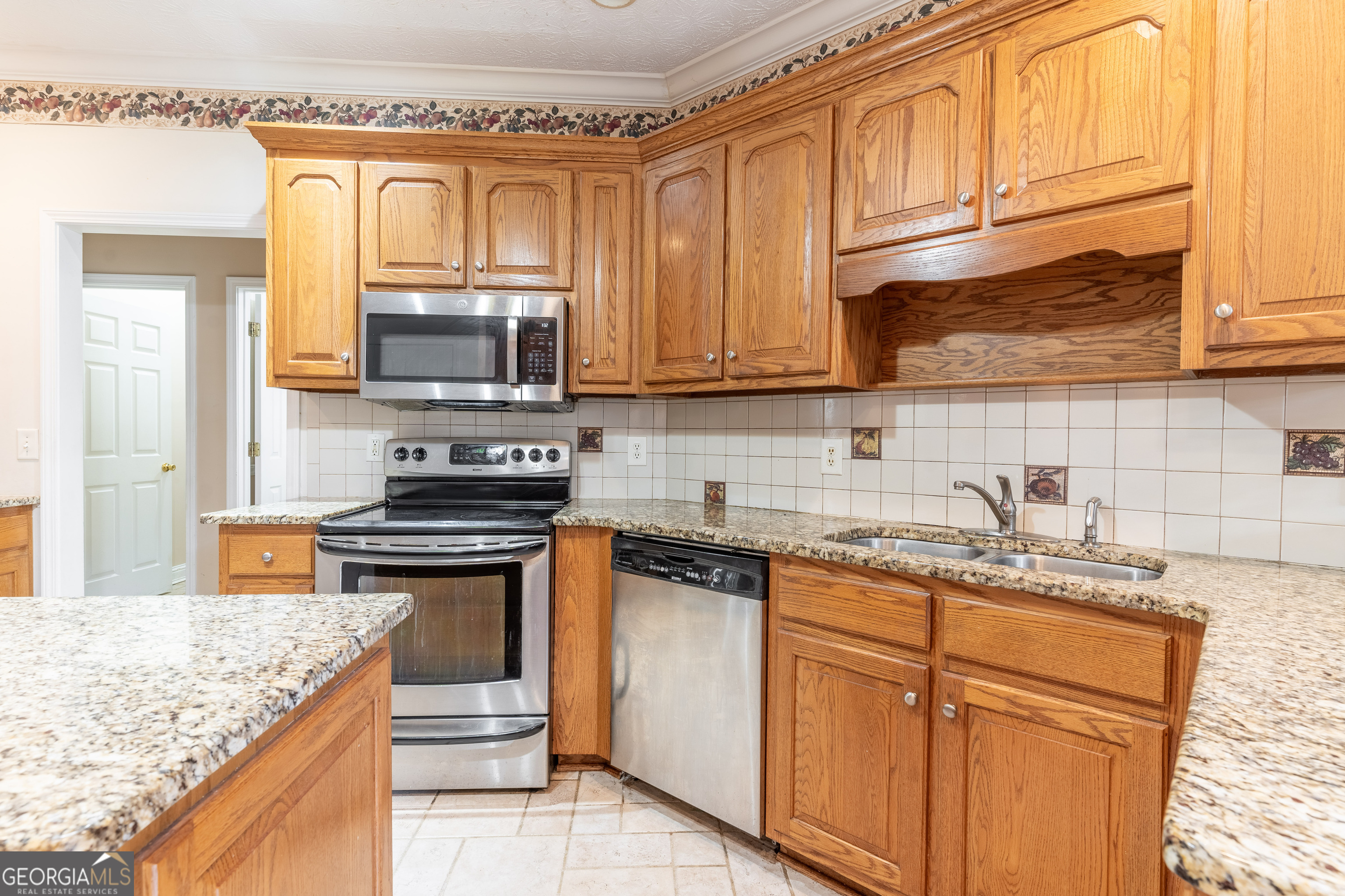 2101 NE Indian Shoals Drive Loganville GA 30052