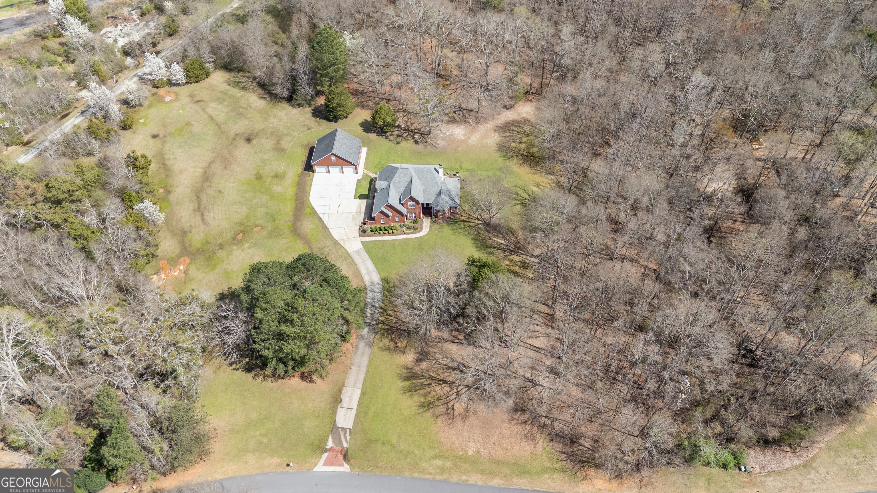 2101 NE Indian Shoals Drive Loganville GA 30052