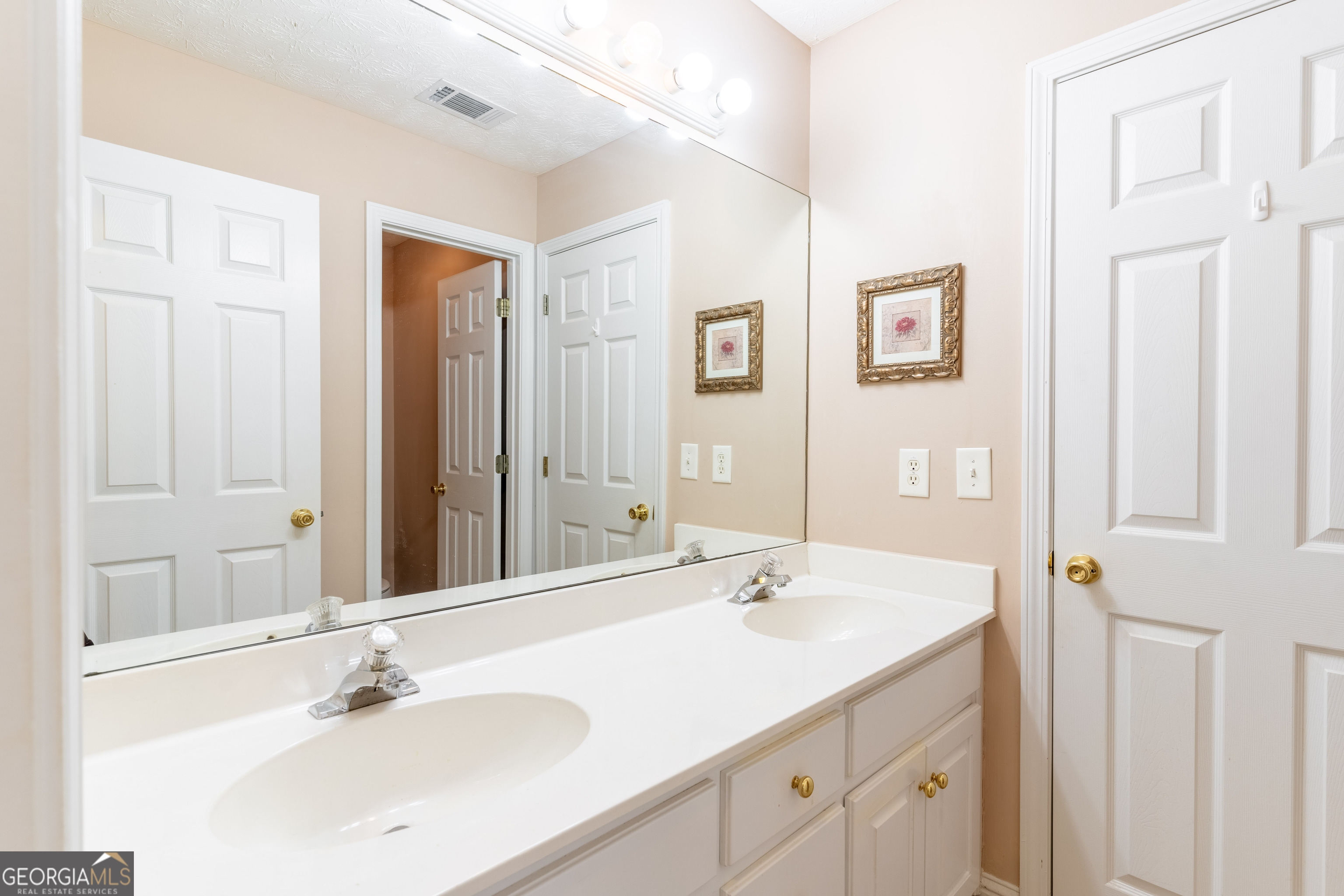 2101 NE Indian Shoals Drive Loganville GA 30052