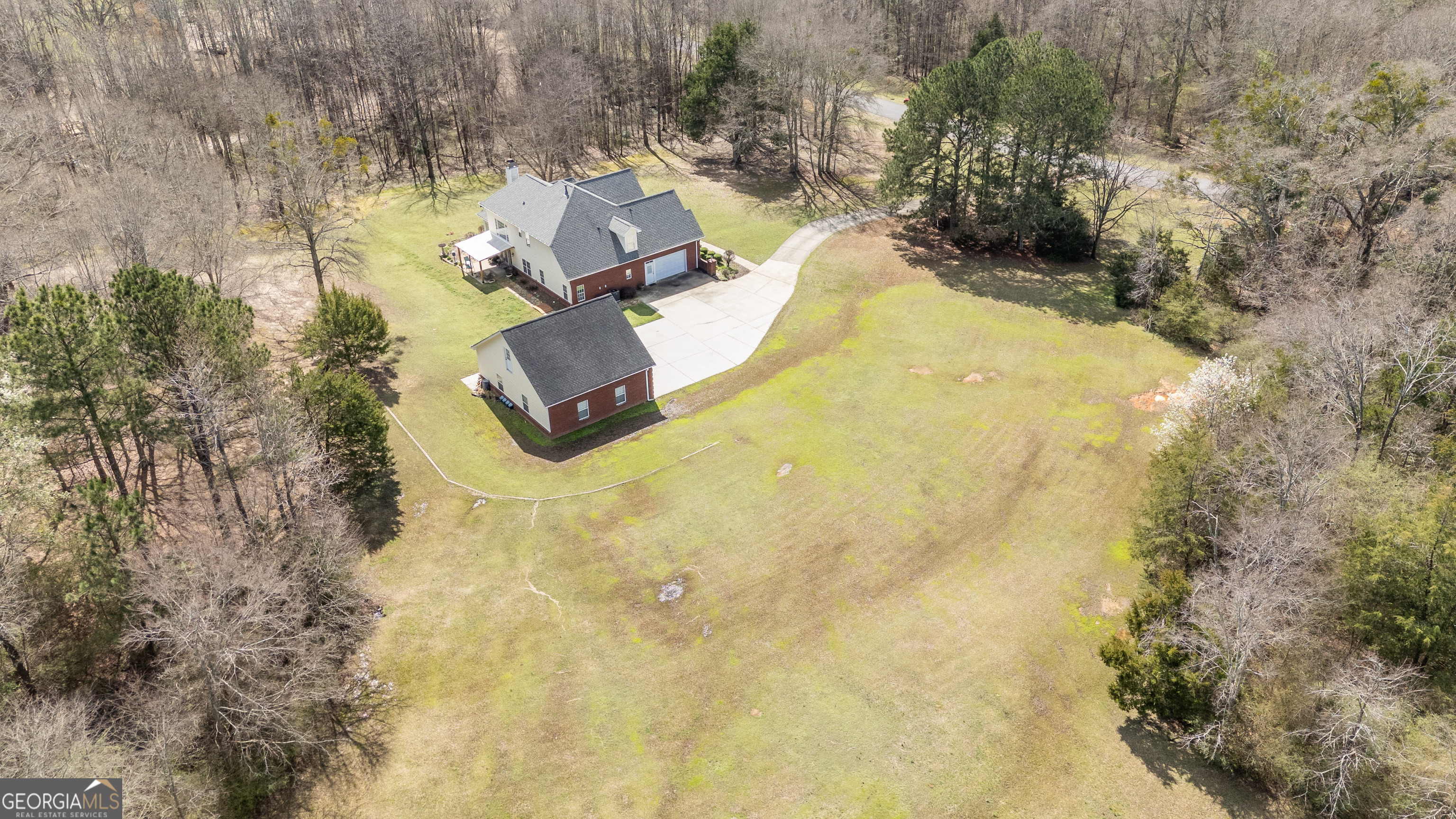 2101 NE Indian Shoals Drive Loganville GA 30052