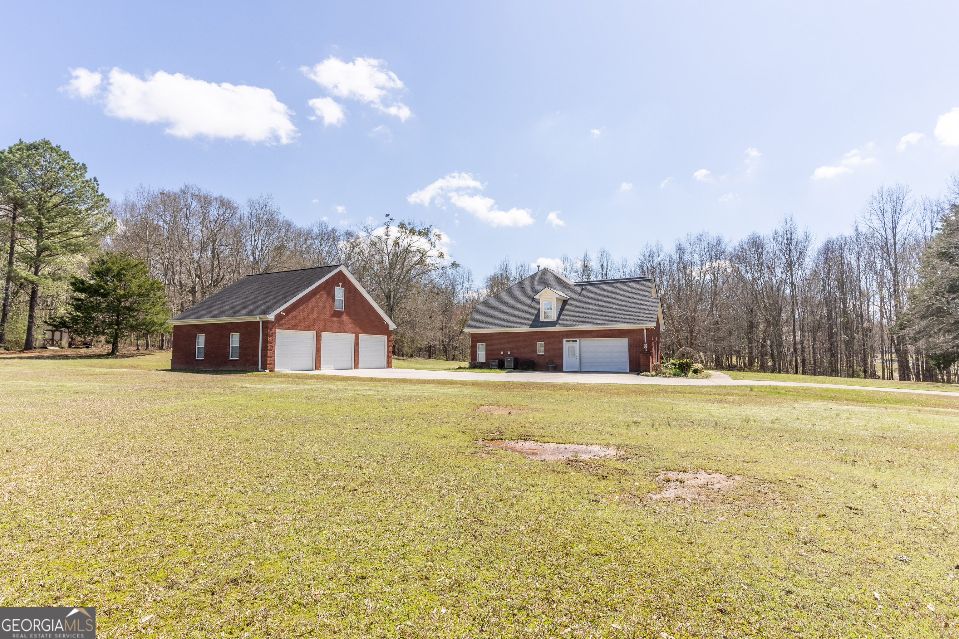 2101 NE Indian Shoals Drive Loganville GA 30052