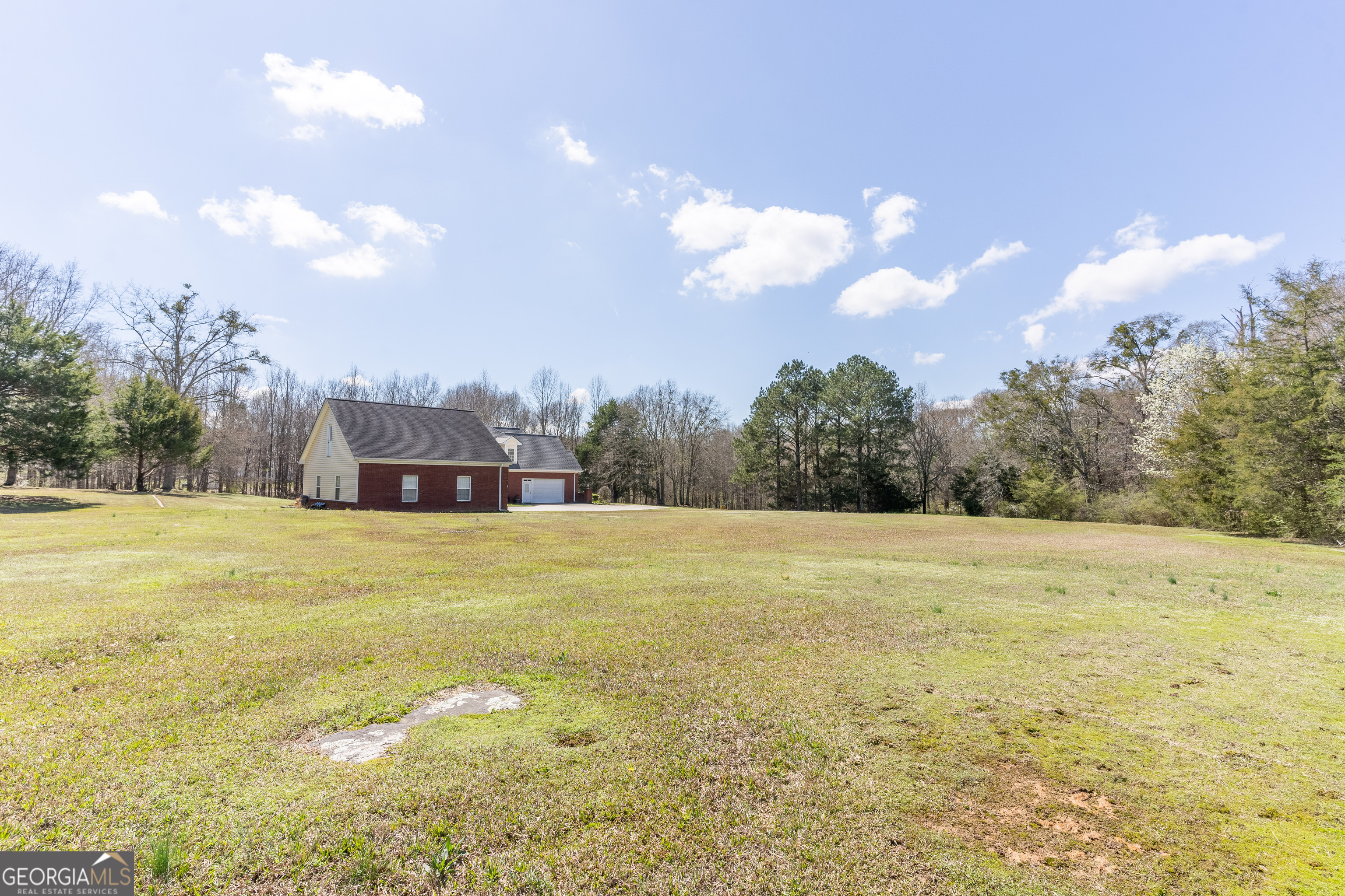 2101 NE Indian Shoals Drive Loganville GA 30052