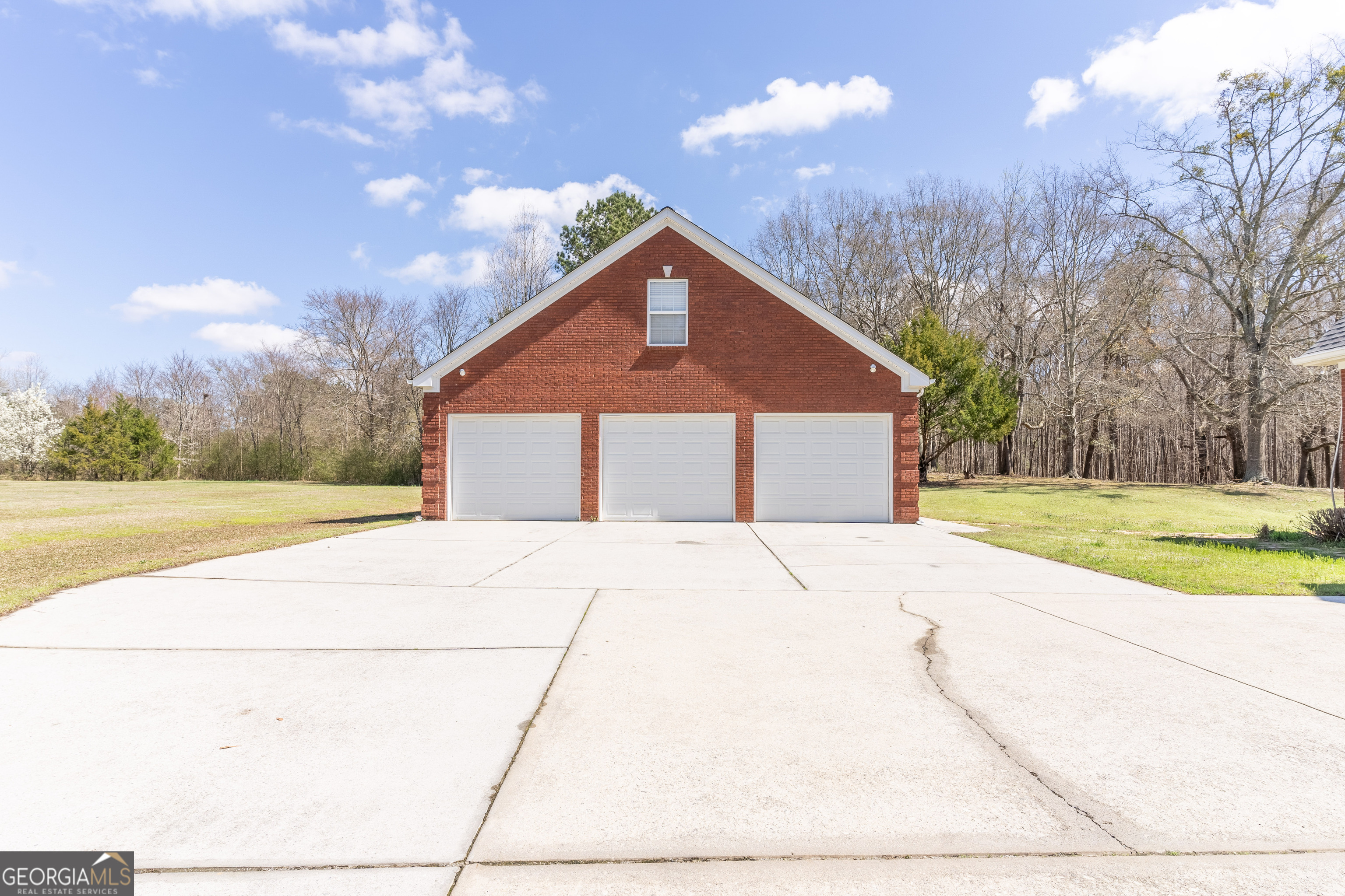 2101 NE Indian Shoals Drive Loganville GA 30052