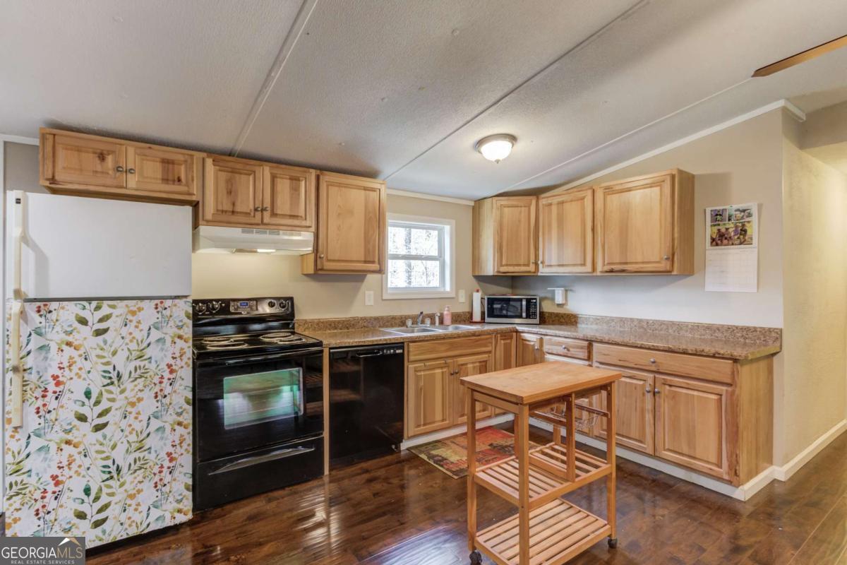 47 Tobacco Pouch Creek Road Dahlonega GA 30533