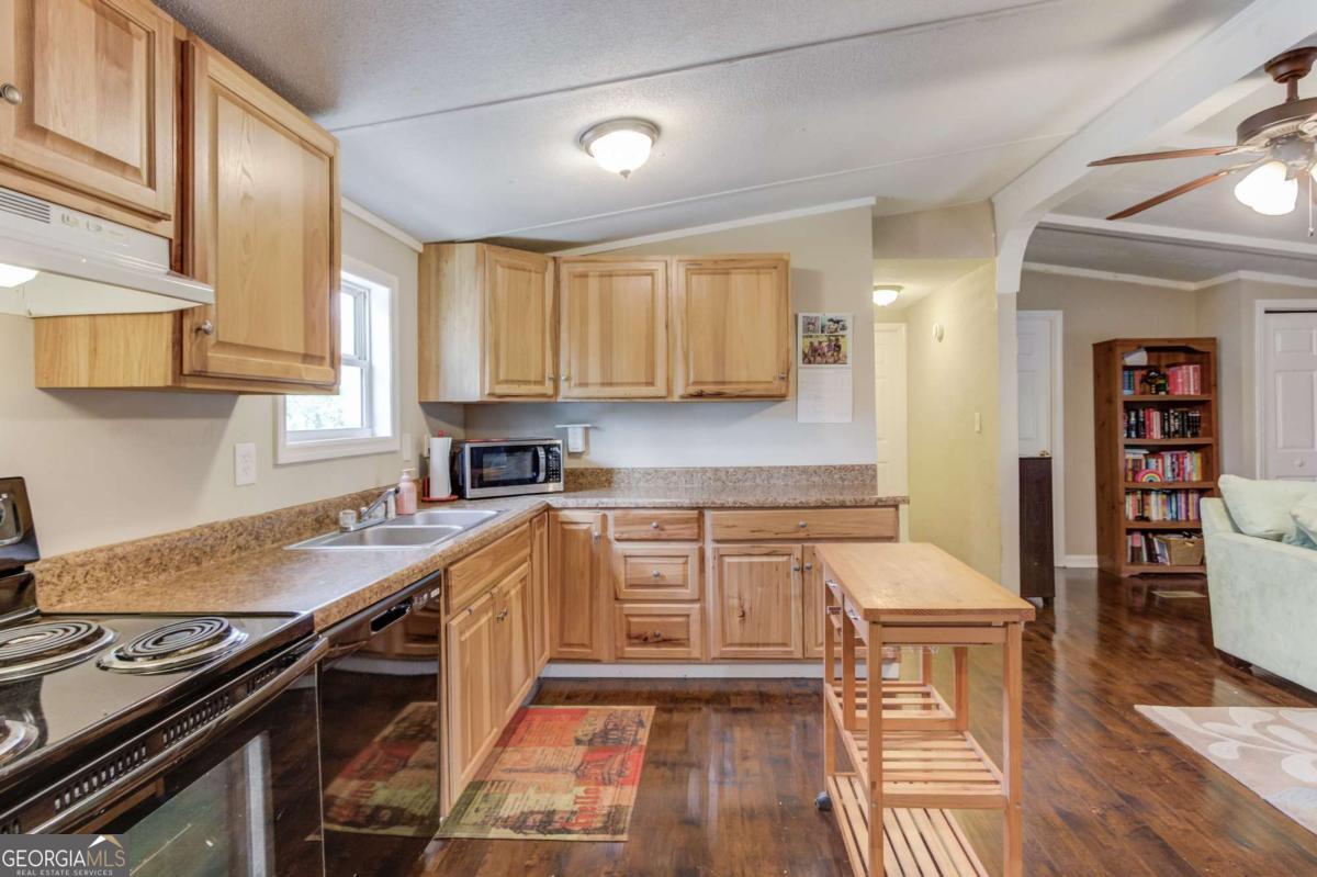 47 Tobacco Pouch Creek Road Dahlonega GA 30533