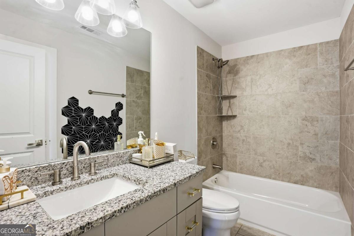 5663 Eternal Drive Atlanta GA 30349