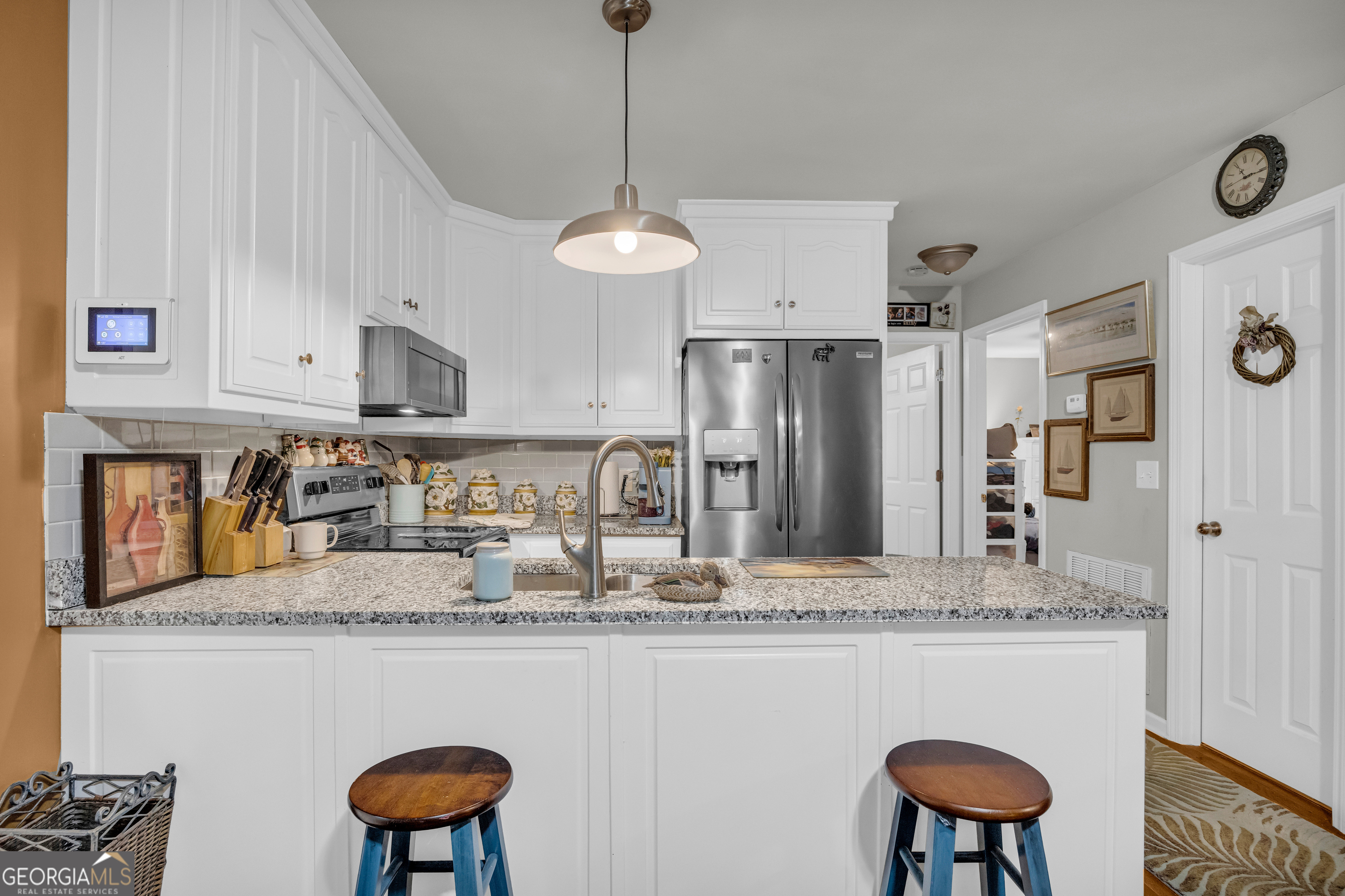 26 Chief Lane Hartwell GA 30643