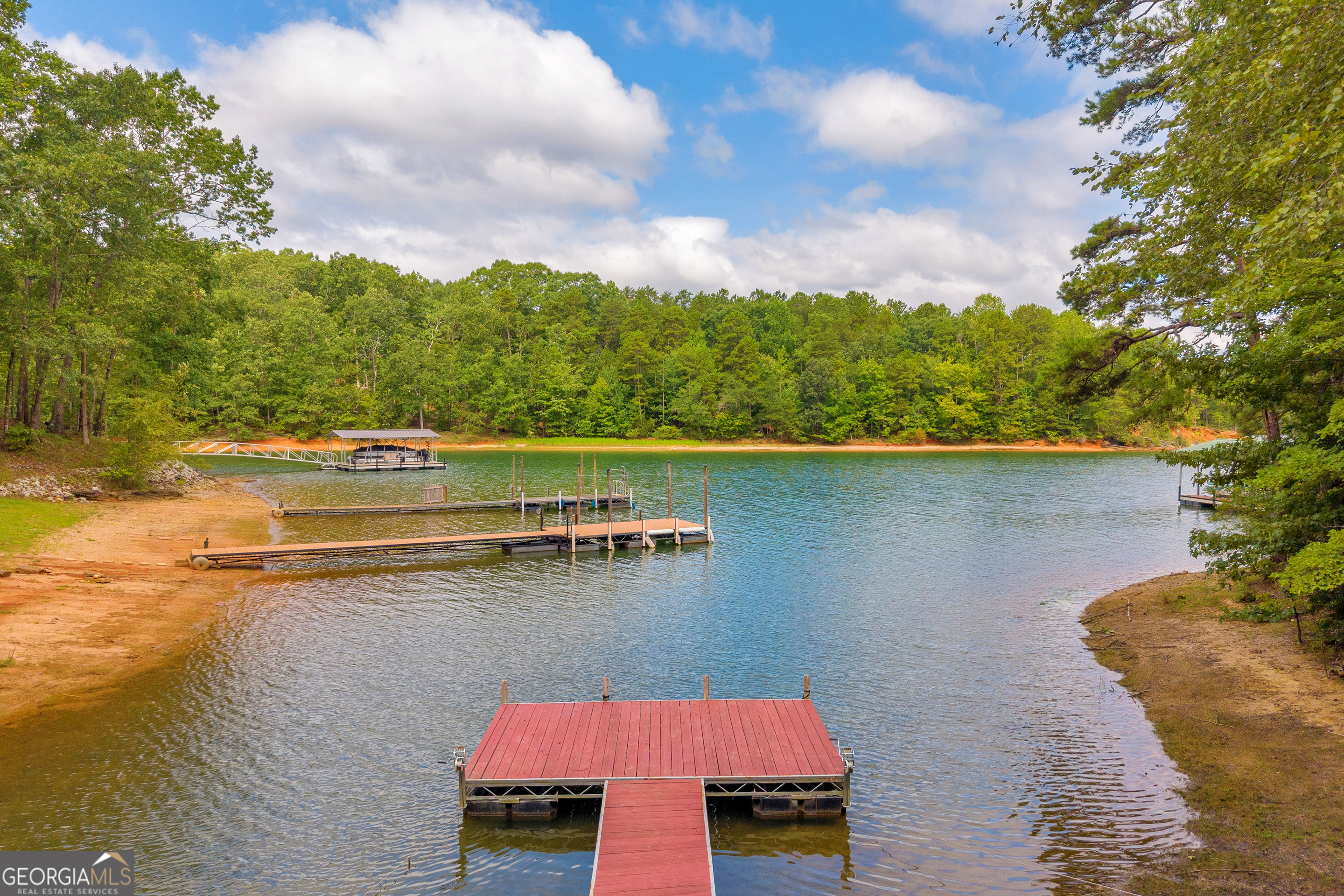 26 Chief Lane Hartwell GA 30643