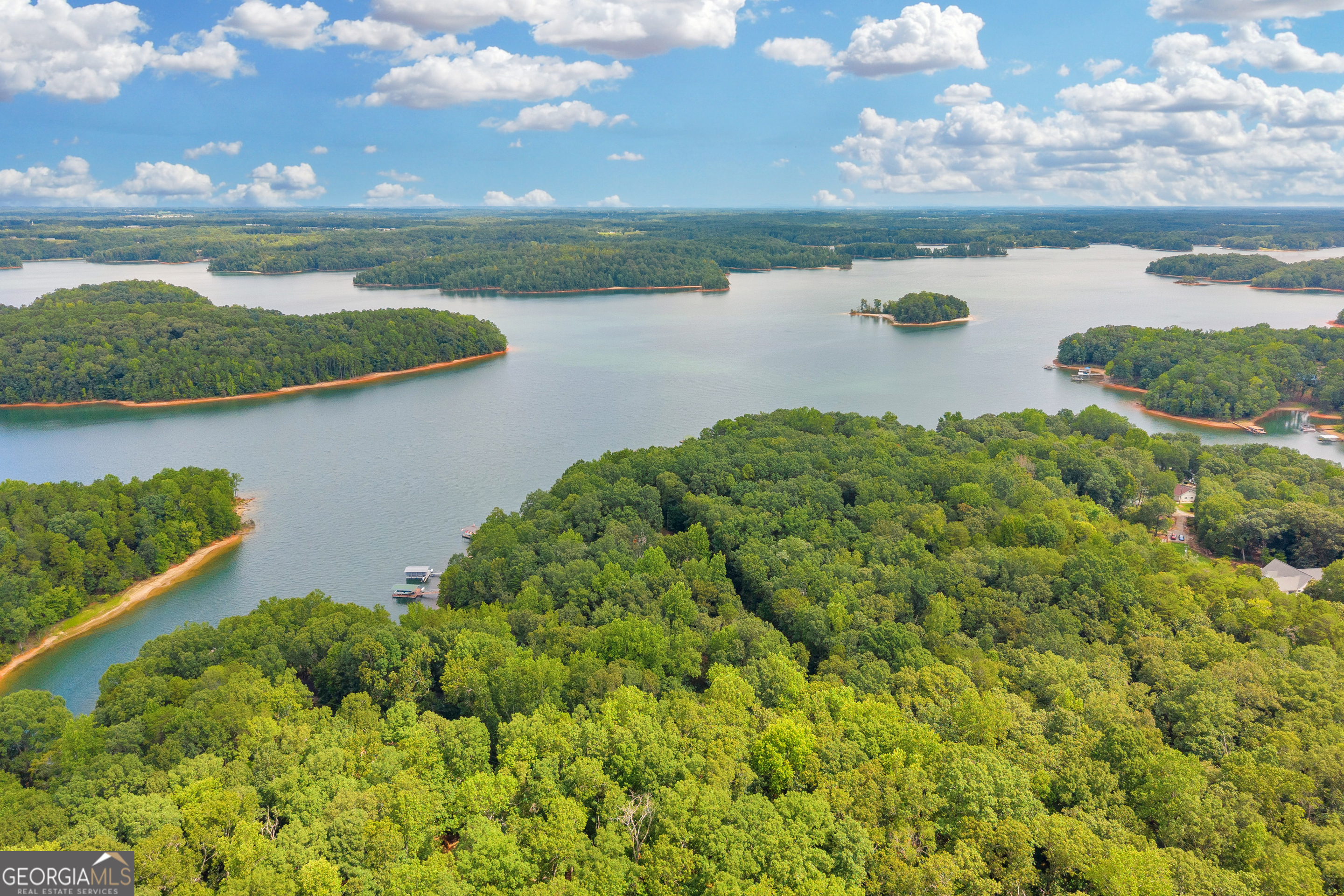 26 Chief Lane Hartwell GA 30643