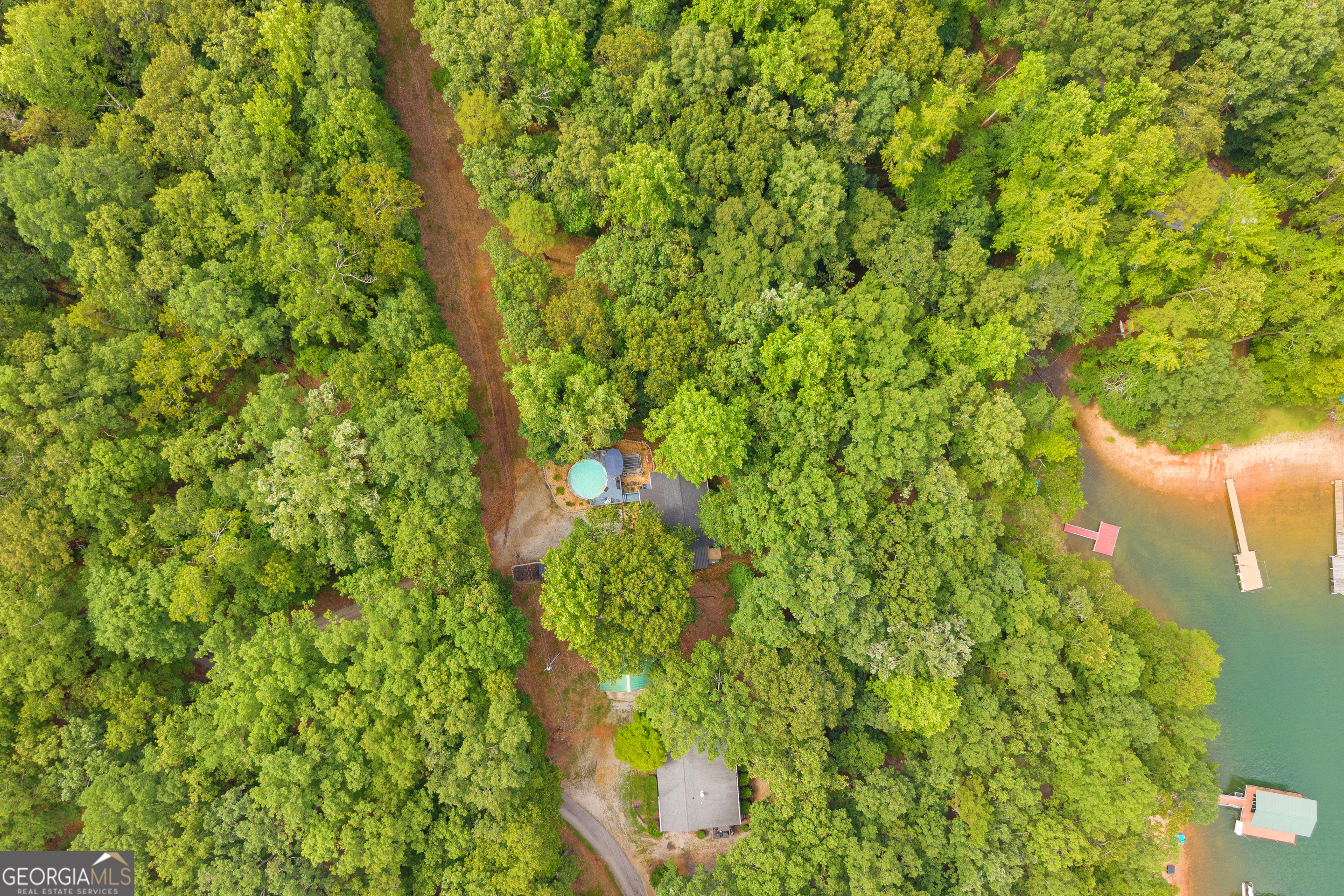 26 Chief Lane Hartwell GA 30643