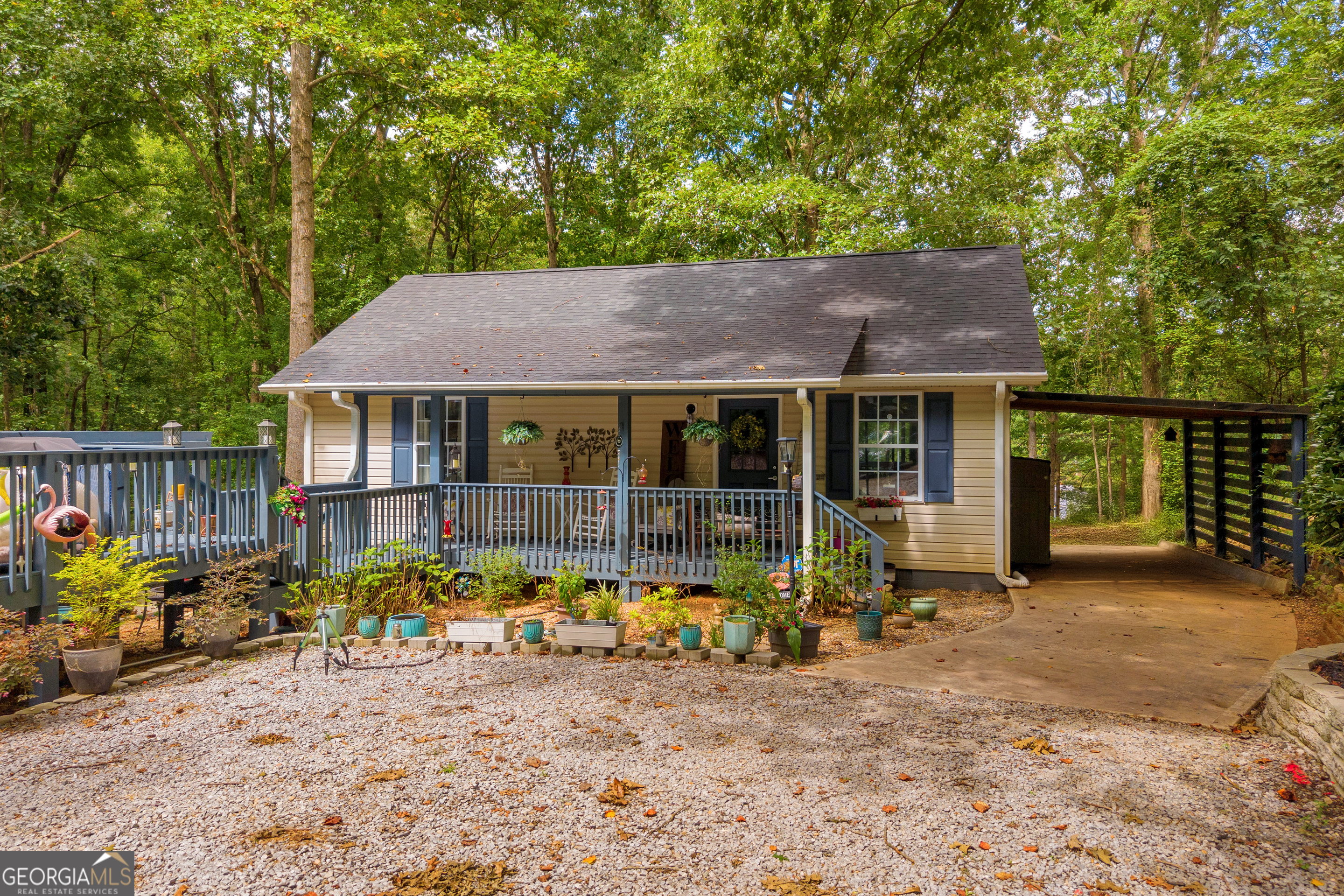 26 Chief Lane Hartwell GA 30643