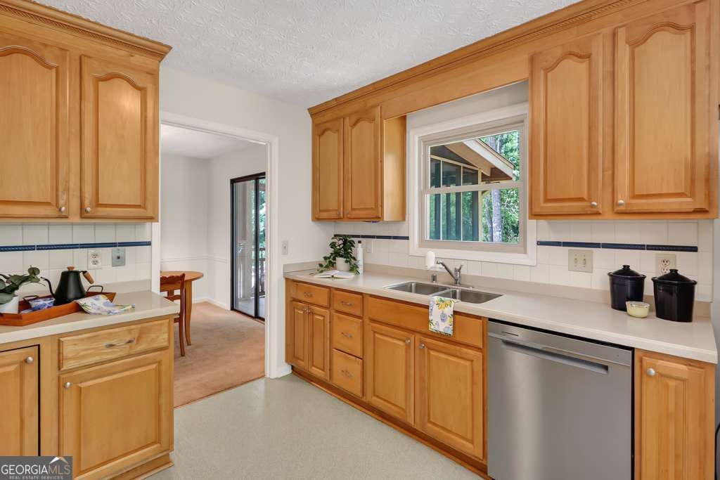 5457 Conway Drive Marietta GA 30068