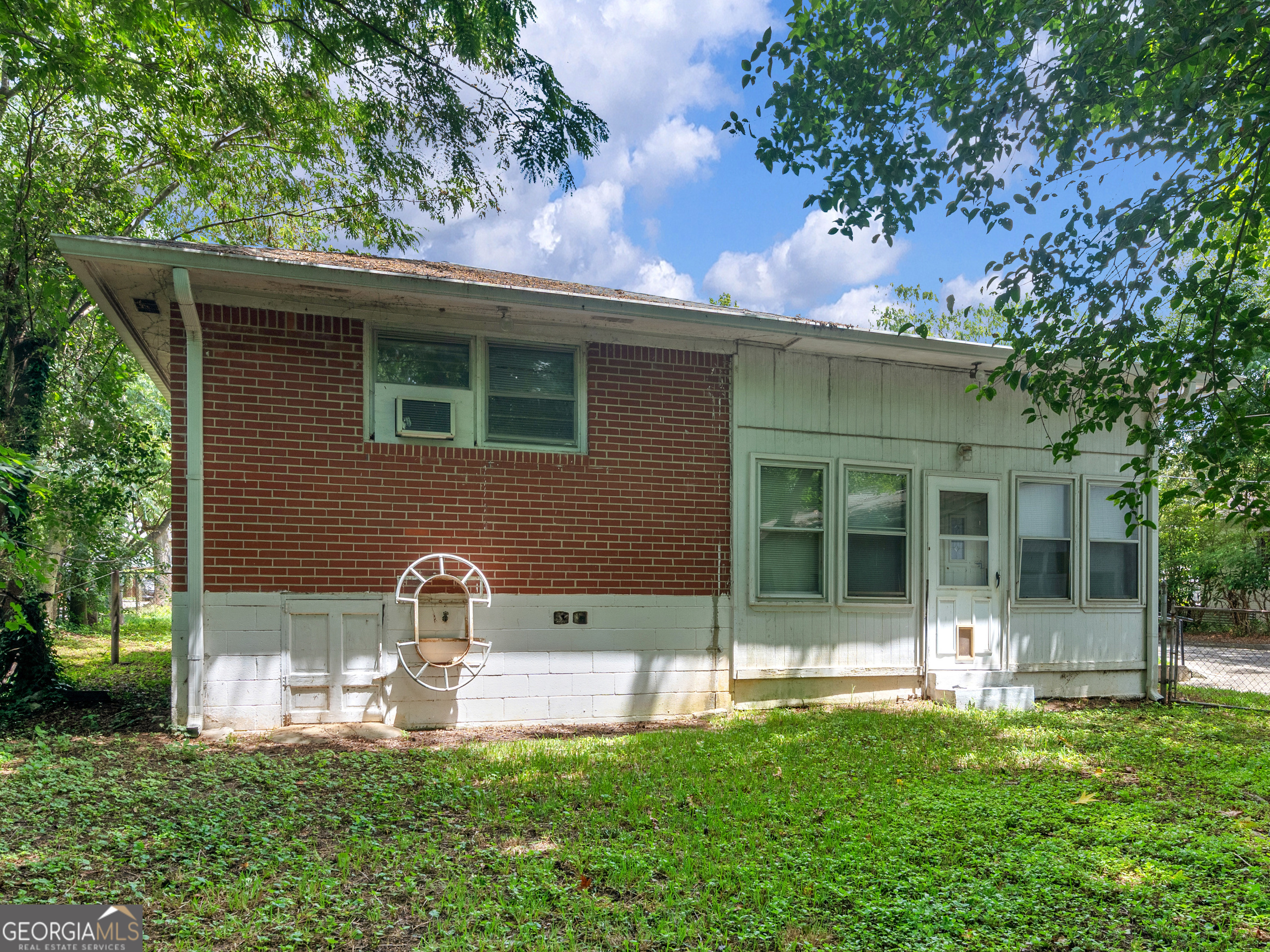 895 Laurel Street Forest Park GA 30297