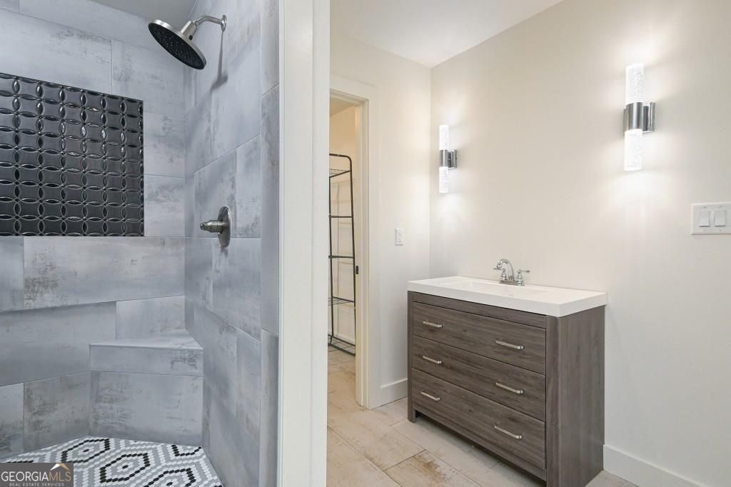 15585 Thompson Road Alpharetta GA 30004