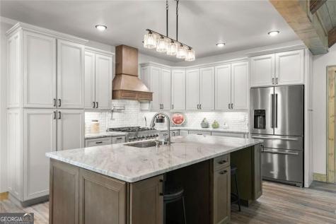 1055 S Laceola Road Cleveland GA 30528