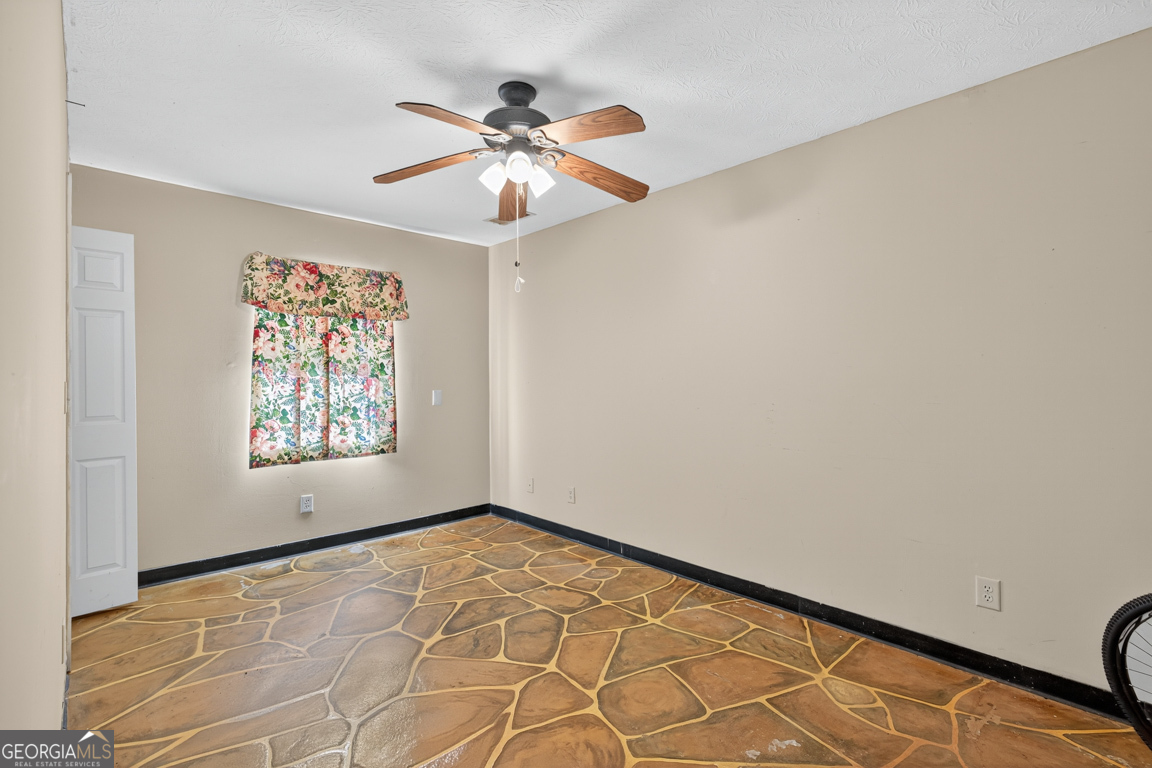 301 Oak Ridge Drive Maysville GA 30558