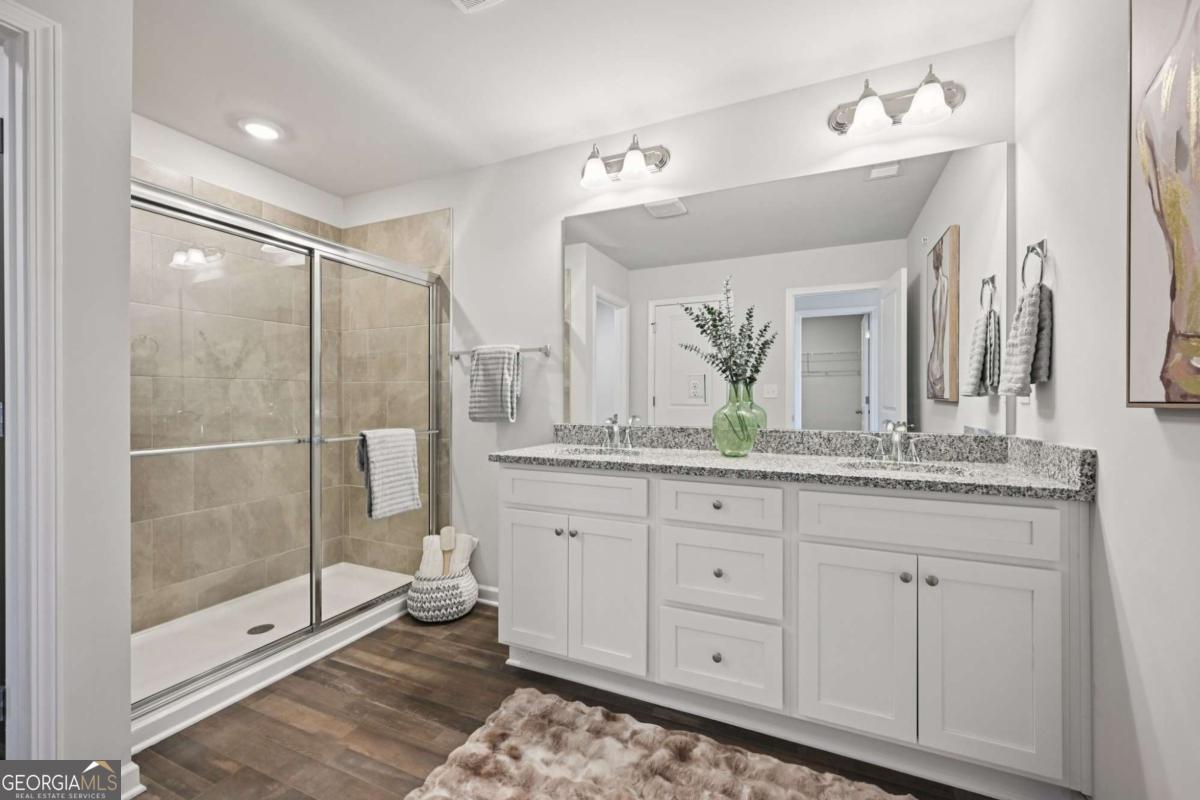 409 Lanier Circle Woodstock GA 30189