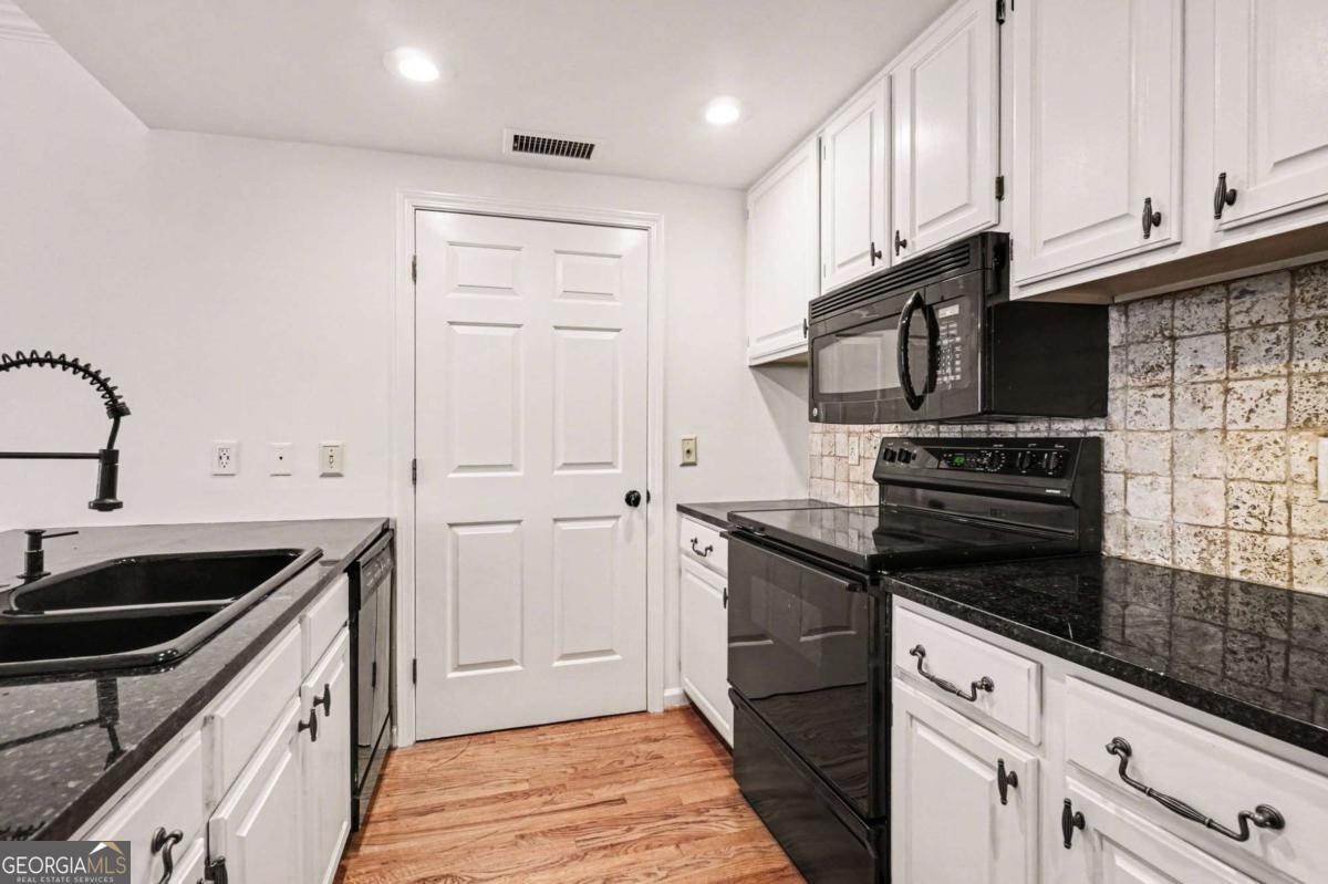 3481 Lakeside Drive NE Atlanta GA 30326