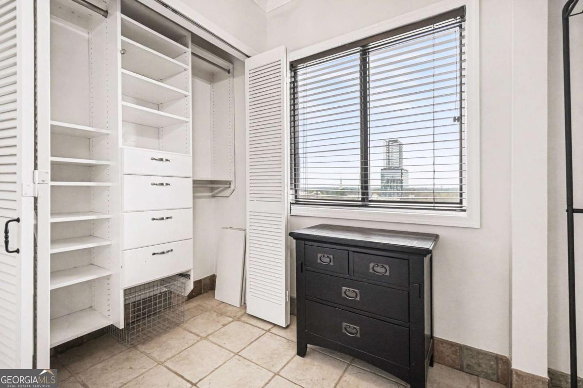 3481 Lakeside Drive NE Atlanta GA 30326