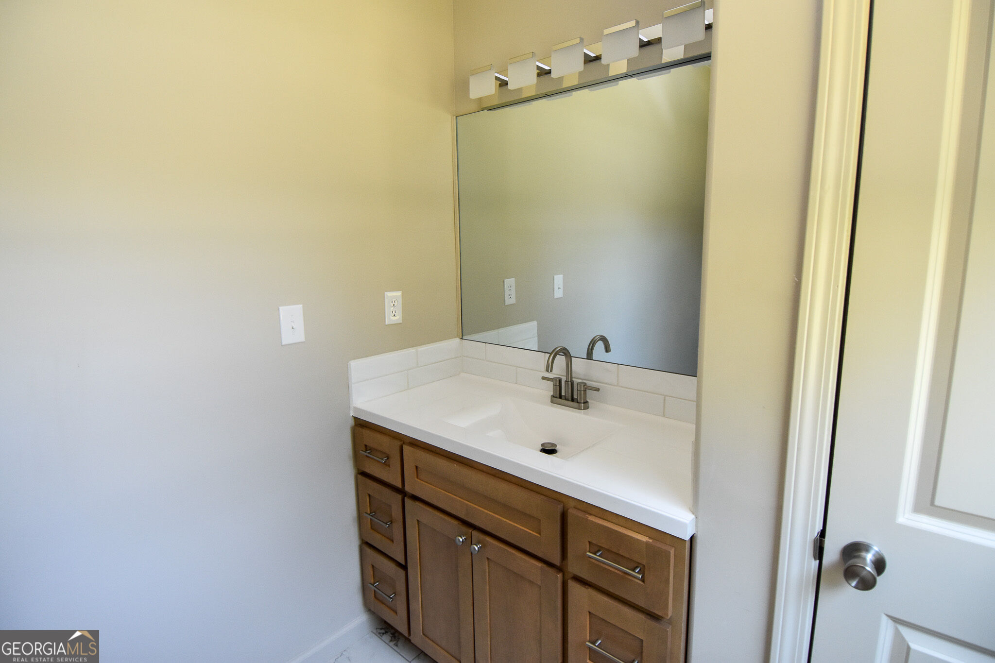124 Johnson Street Barnesville GA 30204