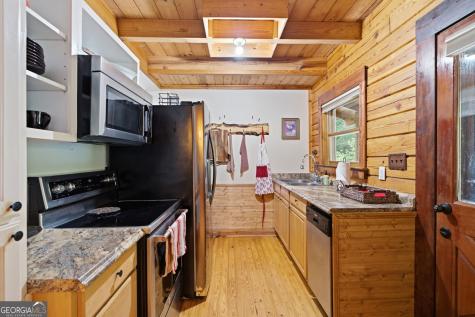 110 Seye Wailo Trail Clarkesville GA 30523
