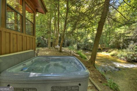 5757 Old Bucktown Road Ellijay GA 30536