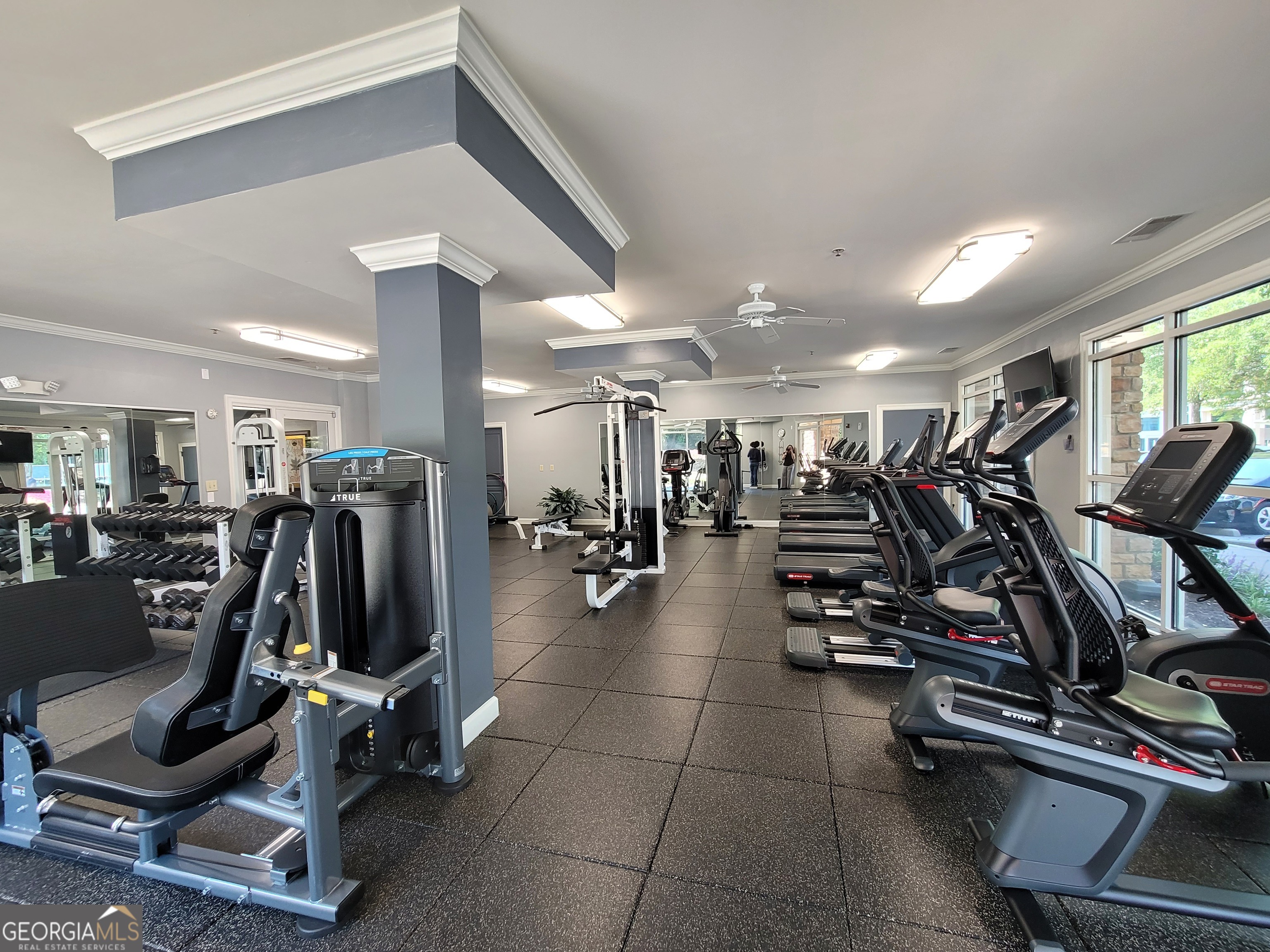 10 NE Perimeter Summit Boulevard NE Brookhaven GA 30319