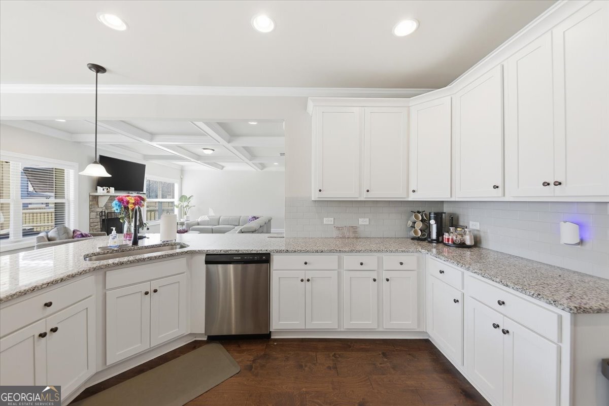 321 Usher Lane Locust Grove GA 30248
