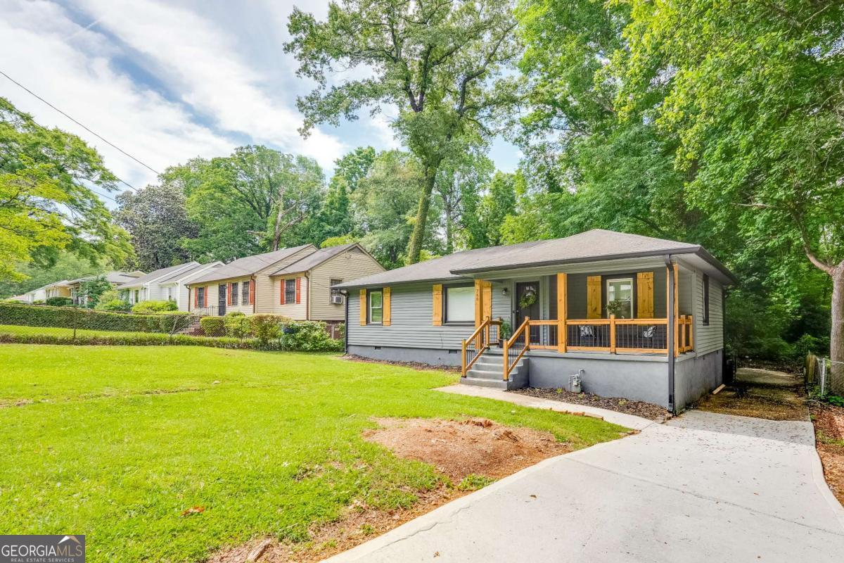 766 Pegg Road SW Atlanta GA 30315