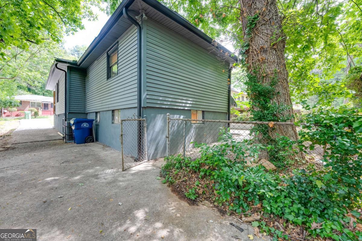 766 Pegg Road SW Atlanta GA 30315
