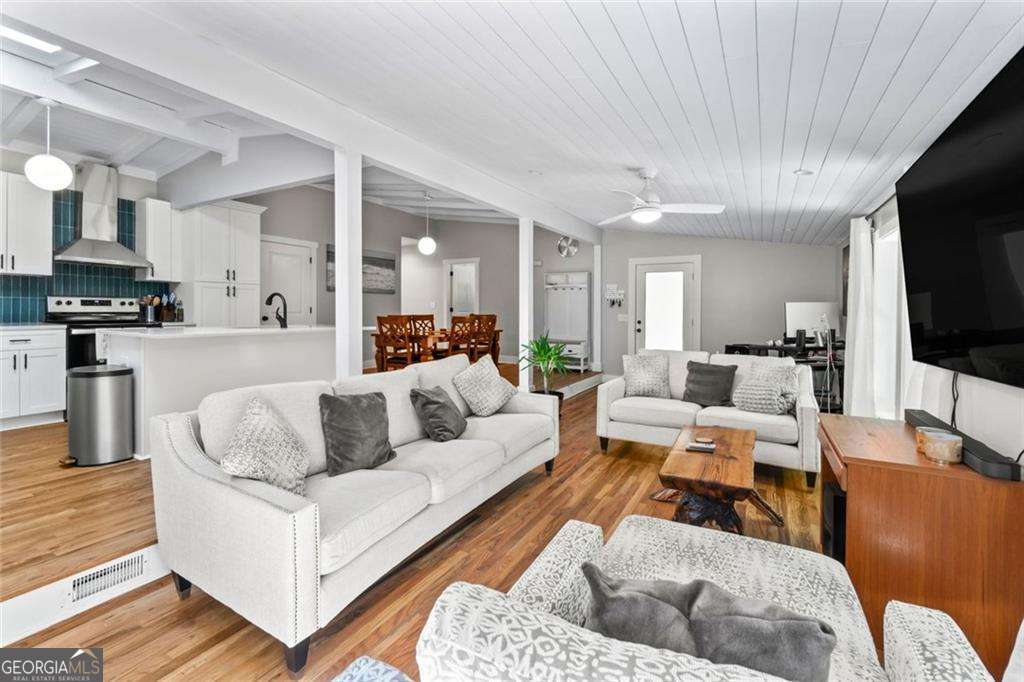 2061 Shady Lane Tucker GA 30084