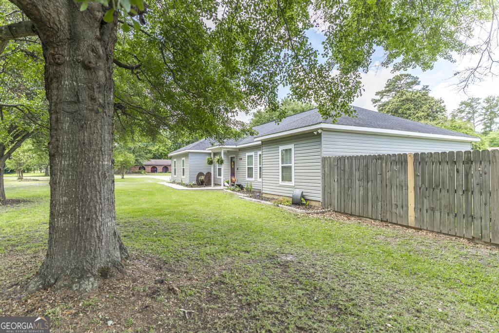 203 Franklin Street Bonaire GA 31005