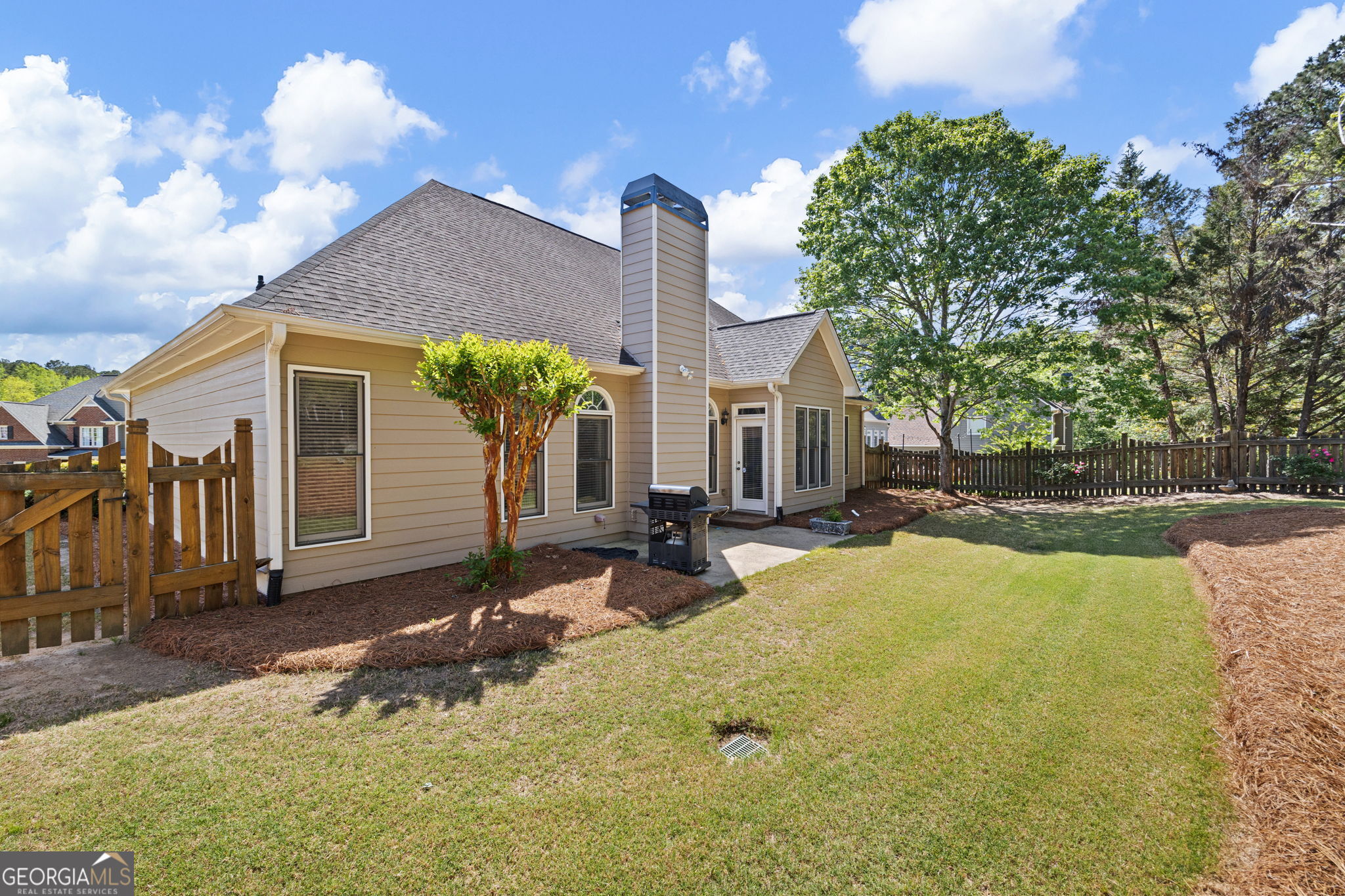 555 Golf Crest Drive Acworth GA 30101