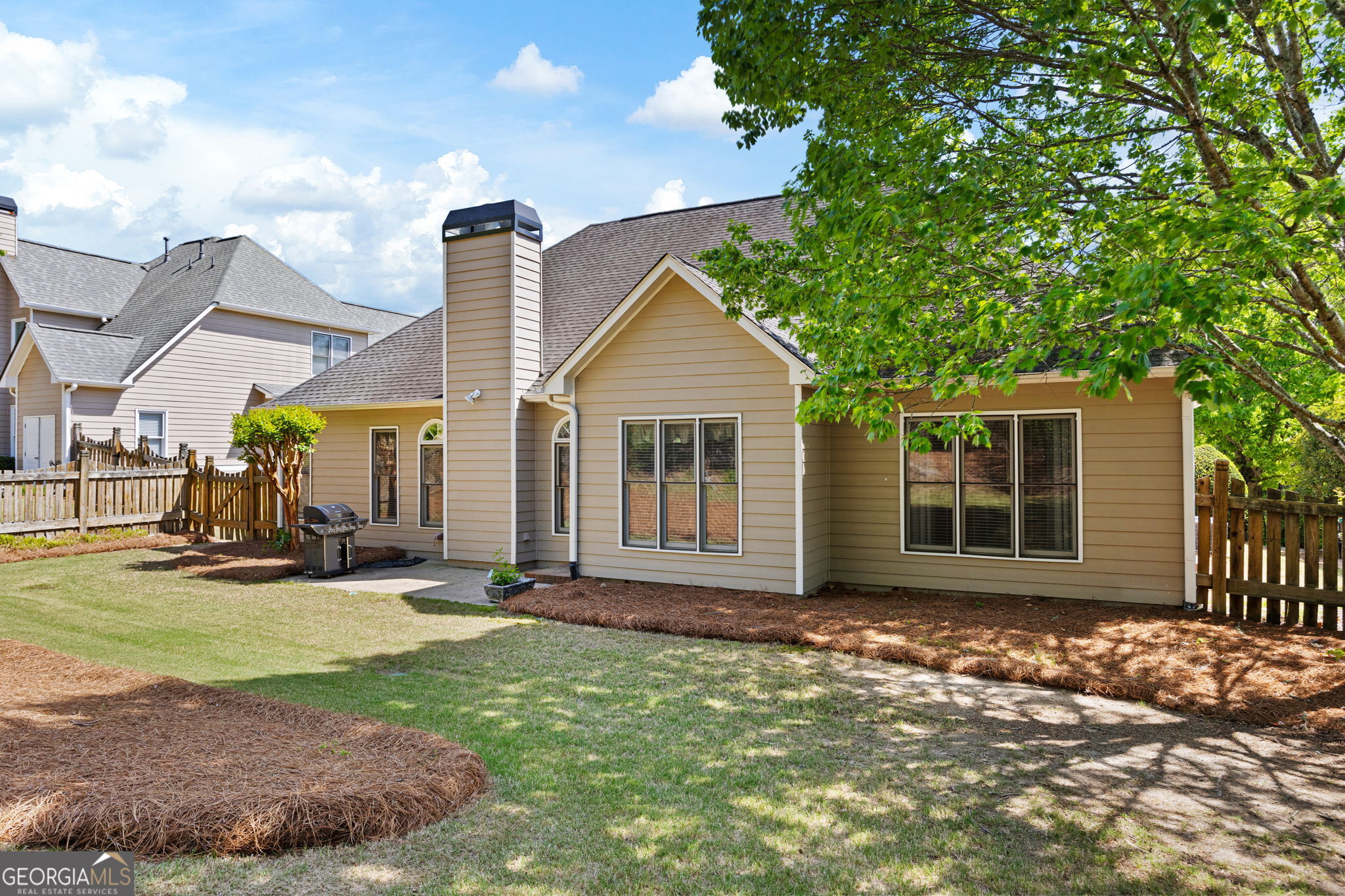 555 Golf Crest Drive Acworth GA 30101