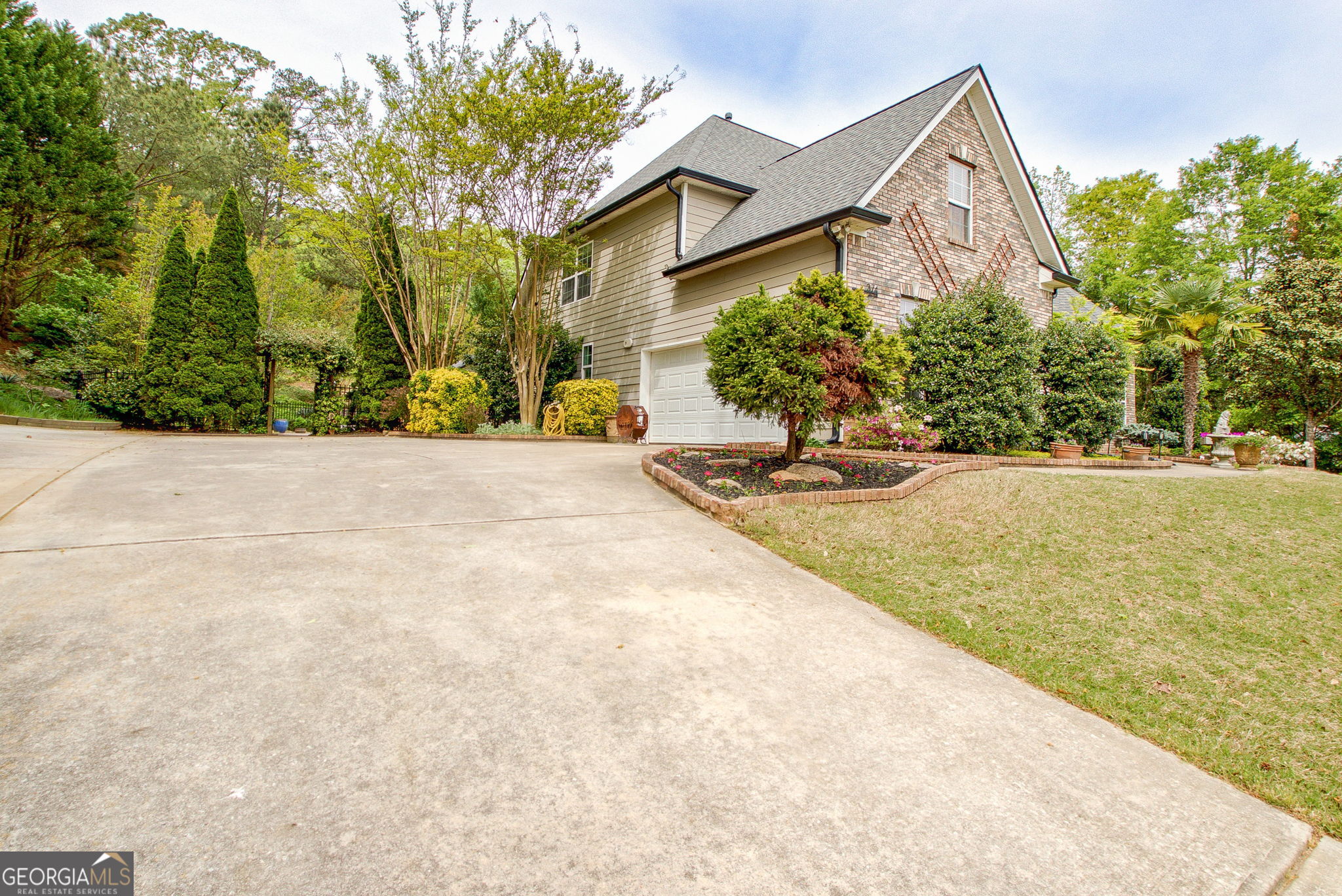 374 Persimmon Drive Sharpsburg GA 30277