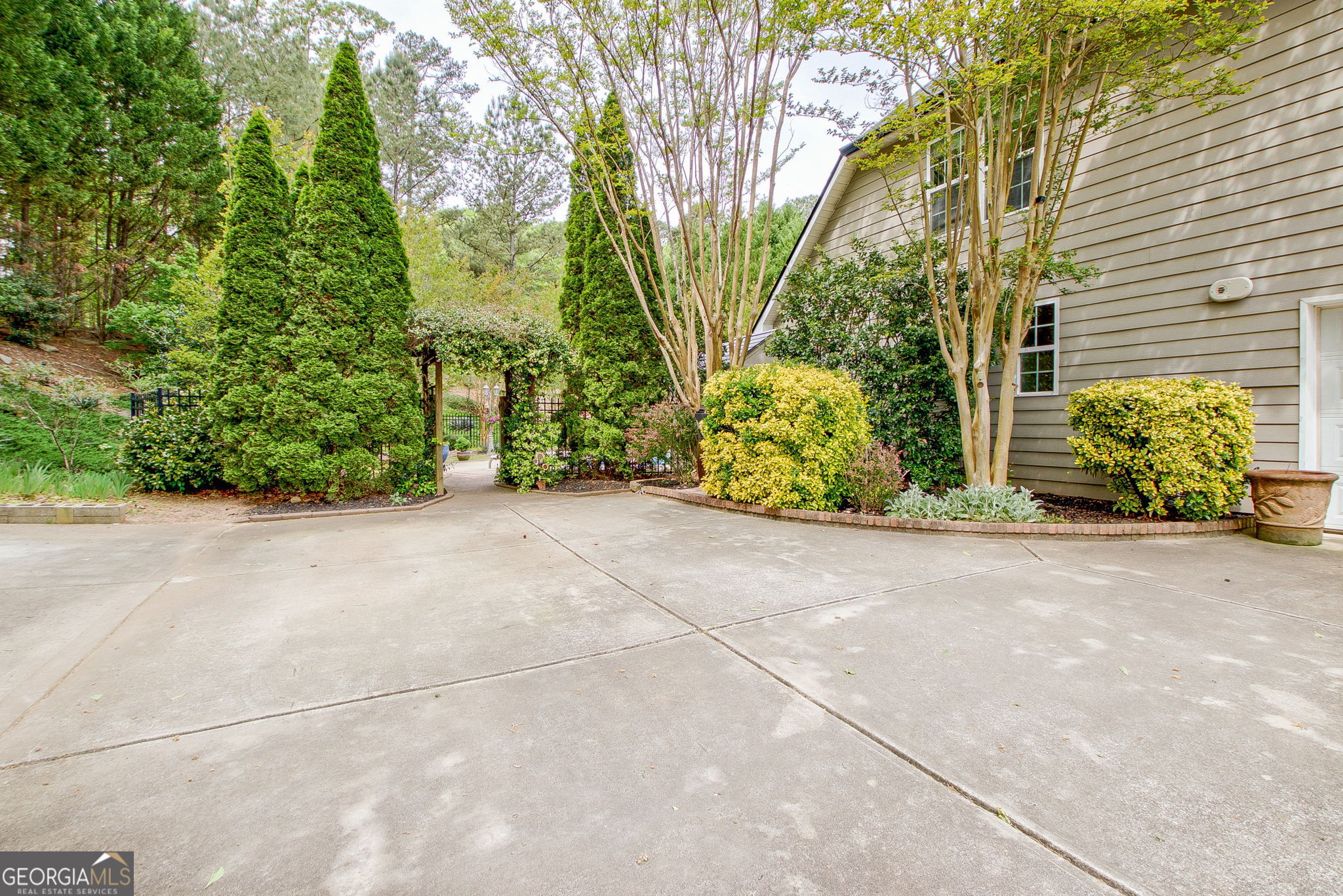 374 Persimmon Drive Sharpsburg GA 30277