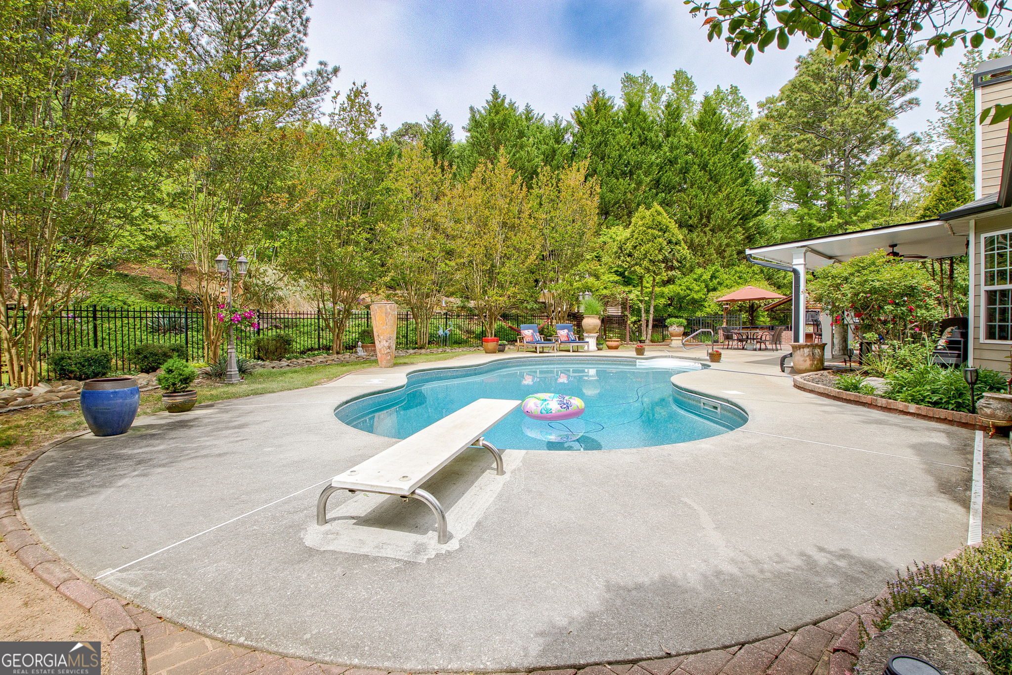 374 Persimmon Drive Sharpsburg GA 30277