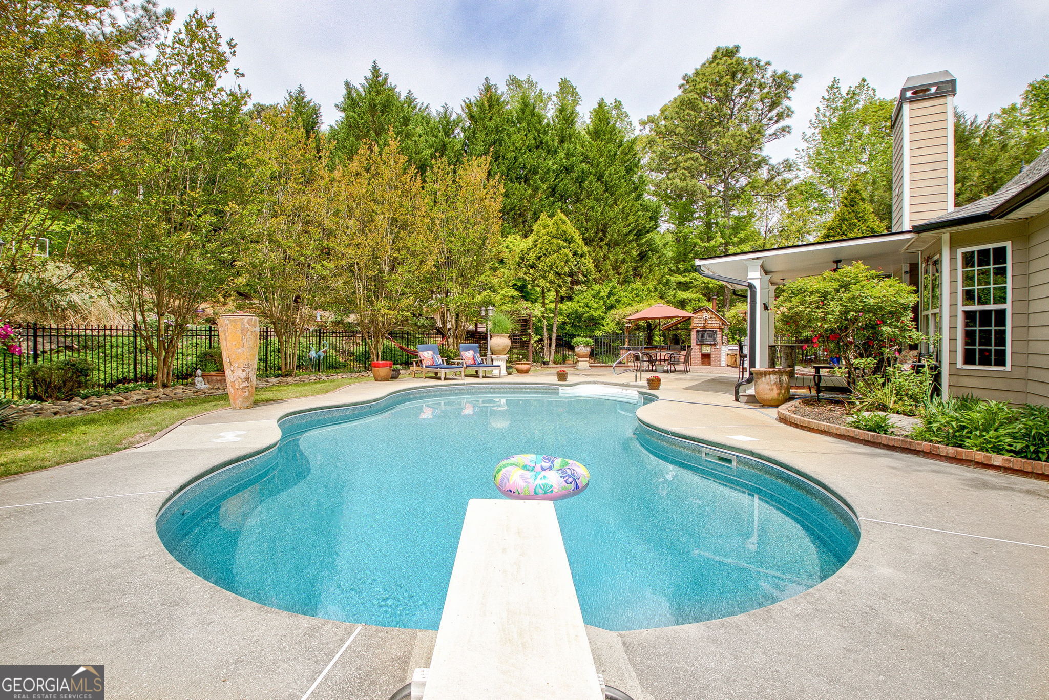 374 Persimmon Drive Sharpsburg GA 30277