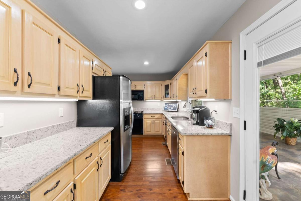 9724 Elliott Family Parkway Dawsonville GA 30536