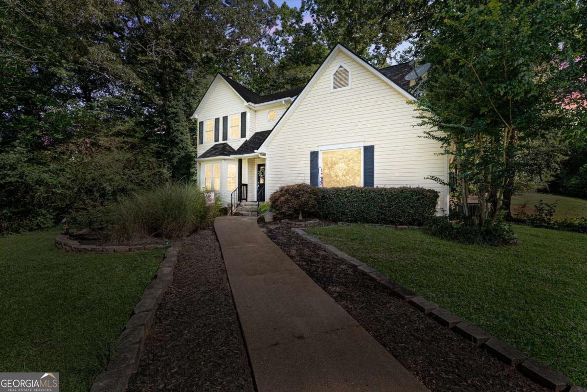 9724 Elliott Family Parkway Dawsonville GA 30536