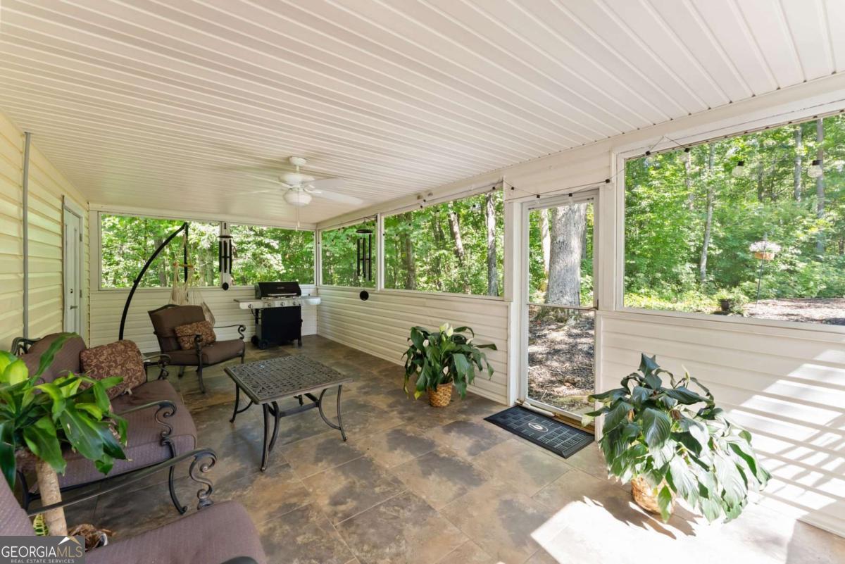 9724 Elliott Family Parkway Dawsonville GA 30536