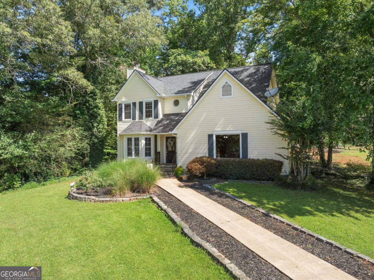 9724 Elliott Family Parkway Dawsonville GA 30536