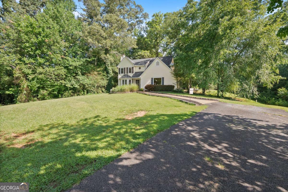 9724 Elliott Family Parkway Dawsonville GA 30536