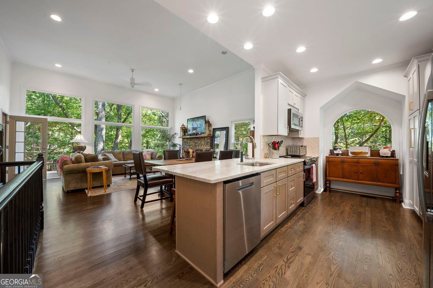 65 Red Oak Point Jasper GA 30143