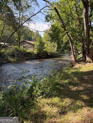 4126 Riverbank Run Hiawassee GA 30546